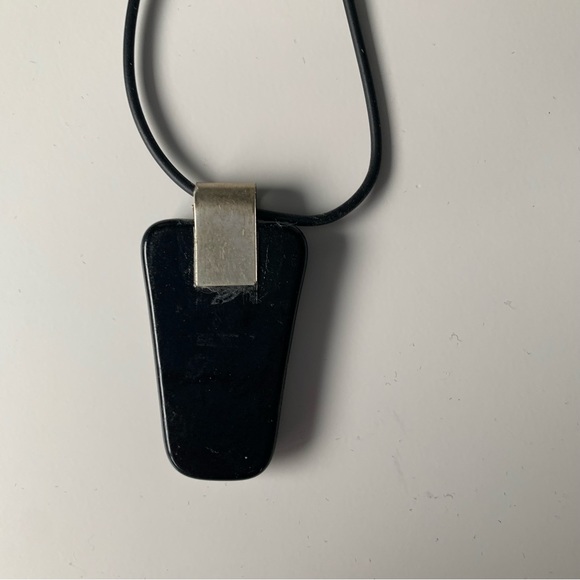 Hand painted Art Glass Alice in Wonderland pendant necklace - Picture 5 of 5